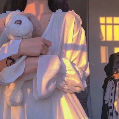 悬崖下的妻子